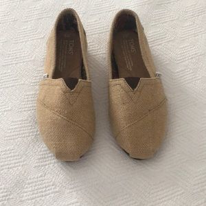 Toms Shoes Size 6M